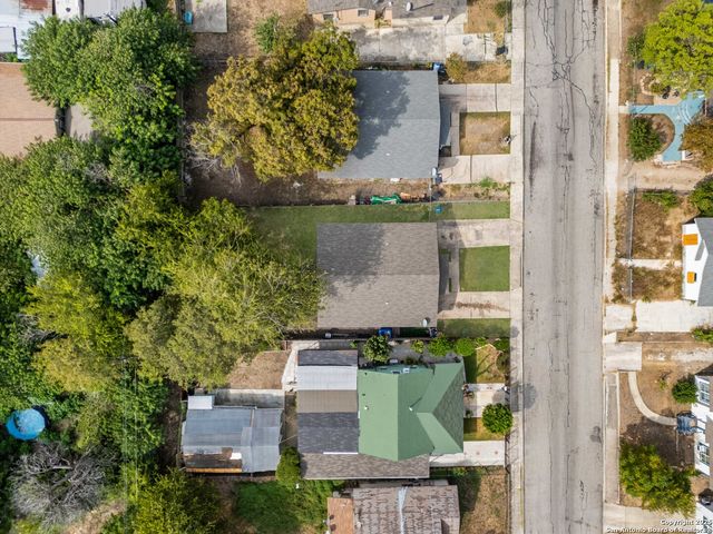 1626 Santa Anna, San Antonio, TX 78201