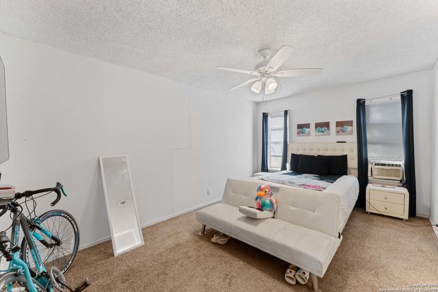 1626 Santa Anna, San Antonio, TX 78201