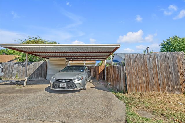 2440 Sunflower Drive, Arlington, TX 76014