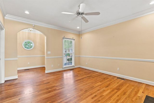 604 Barton Avenue, Chattanooga, TN 37405
