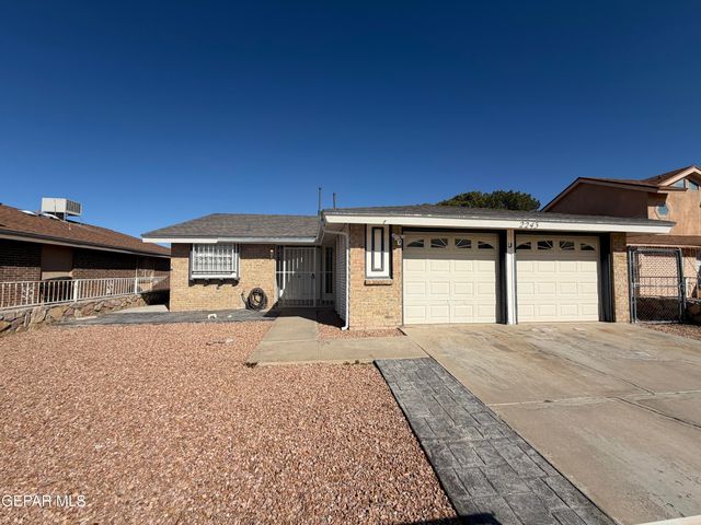 2243 SEA GULL Drive, El Paso, TX 79936