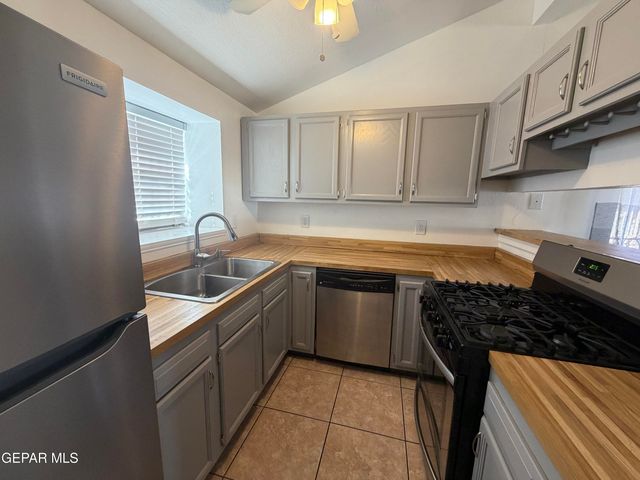 2243 SEA GULL Drive, El Paso, TX 79936