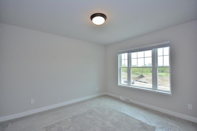 637 Standing Stone DRIVE, Waukesha, WI 53189