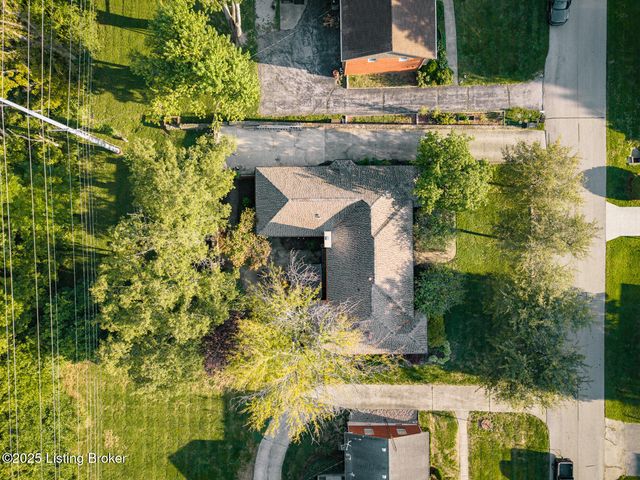 920 Craig Ave, Shelbyville, KY 40065