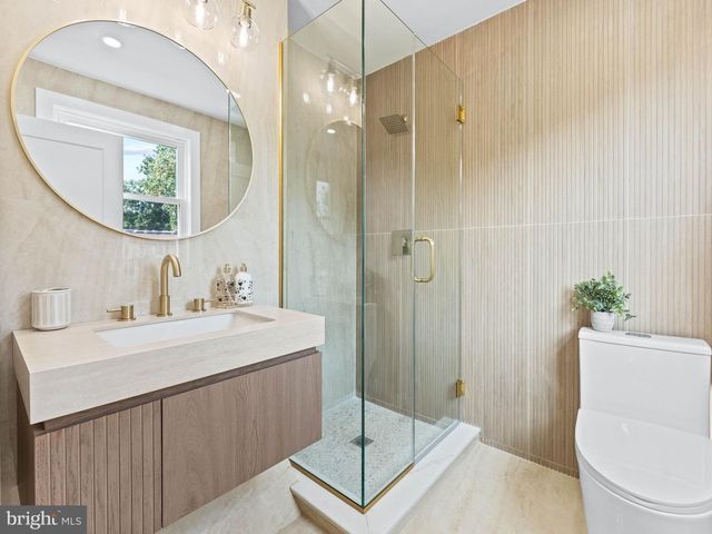 65 TRENT RD, Blackwood, NJ 08012