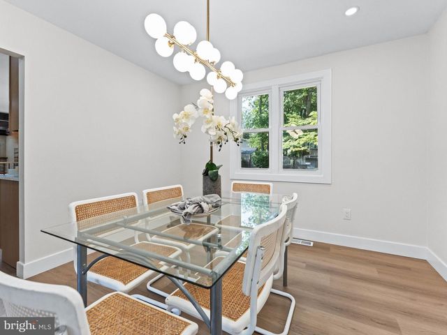 65 TRENT RD, Blackwood, NJ 08012