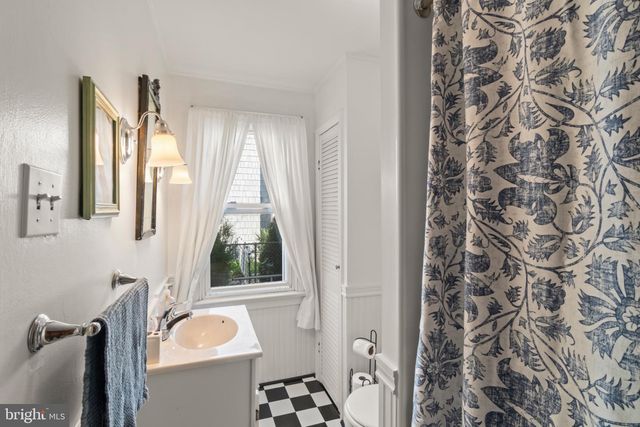 121 E CHESTNUT AVE, Merchantville, NJ 08109