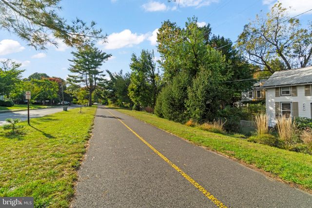 121 E CHESTNUT AVE, Merchantville, NJ 08109