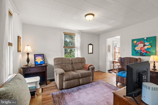 121 E CHESTNUT AVE, Merchantville, NJ 08109