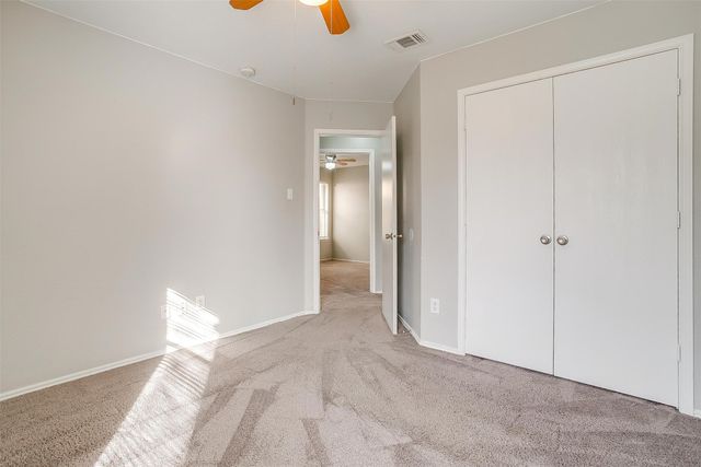 927 Simon Drive, Cedar Hill, TX 75104