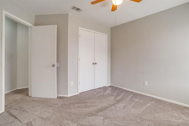 927 Simon Drive, Cedar Hill, TX 75104