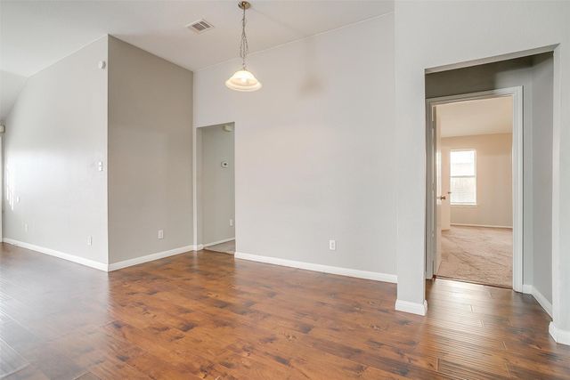 927 Simon Drive, Cedar Hill, TX 75104