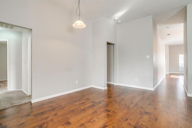 927 Simon Drive, Cedar Hill, TX 75104