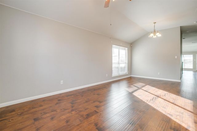 927 Simon Drive, Cedar Hill, TX 75104