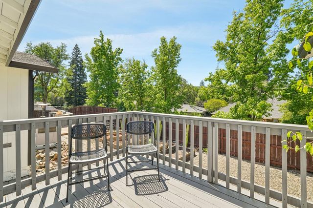 3061 Latham Ln, El Dorado Hills, CA 95762