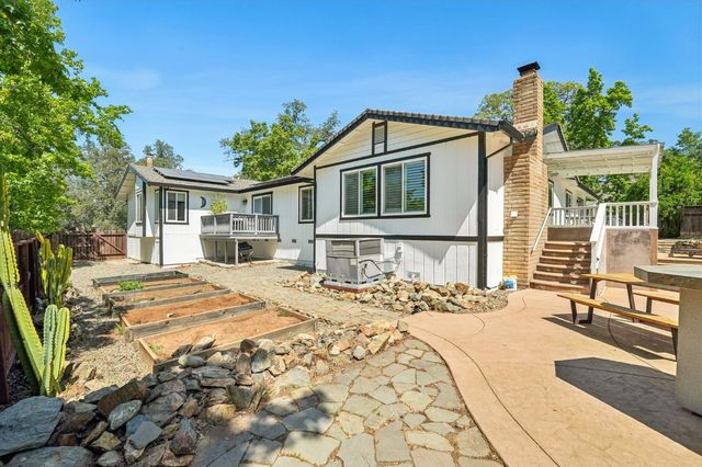 3061 Latham Ln, El Dorado Hills, CA 95762