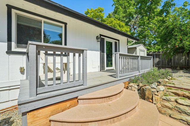 3061 Latham Ln, El Dorado Hills, CA 95762