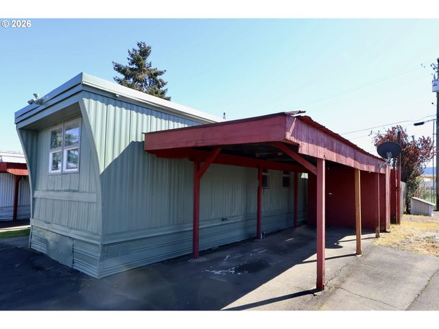 225 41ST St 36, Springfield, OR 97478