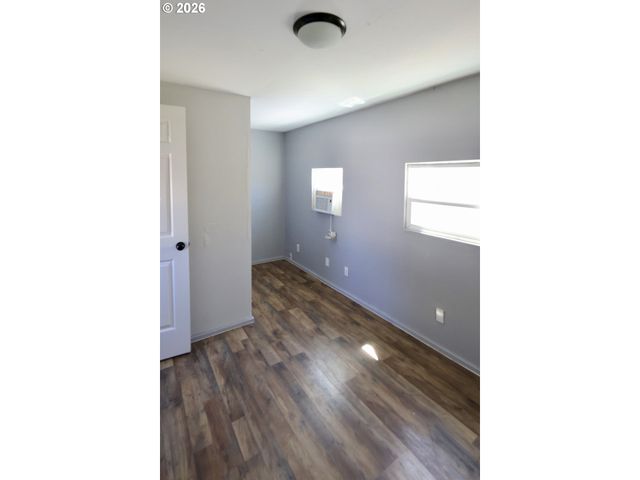 225 41ST St 36, Springfield, OR 97478