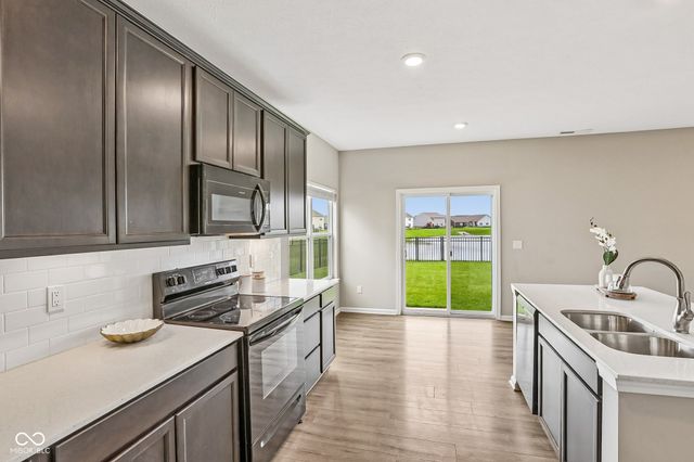 527 Buckthorn, Sheridan, IN 46069