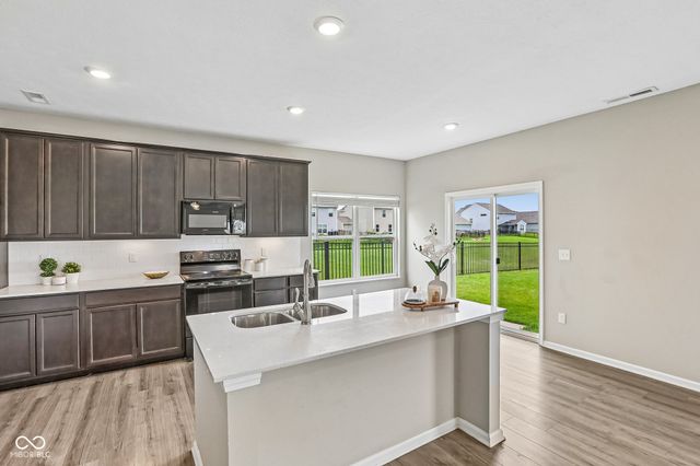 527 Buckthorn, Sheridan, IN 46069