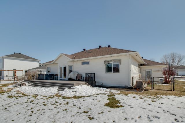 506 Mariann Lane, Dilworth, MN 56529