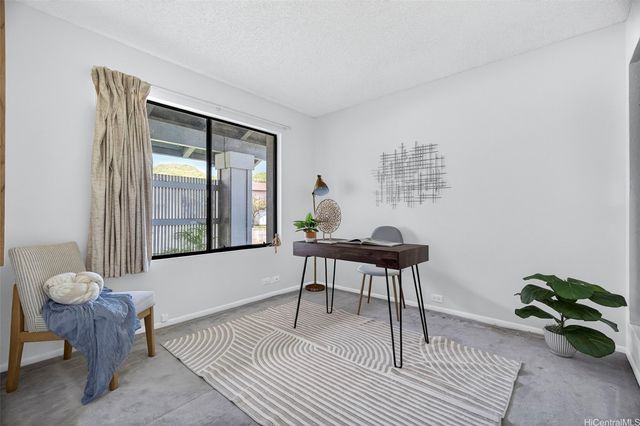 7539 Huialoha Street, Honolulu, HI 96825