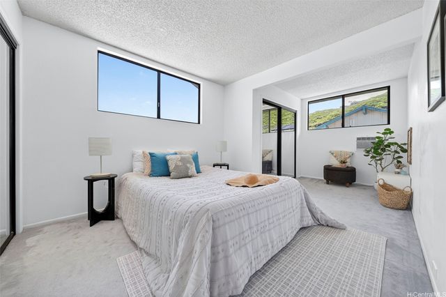 7539 Huialoha Street, Honolulu, HI 96825