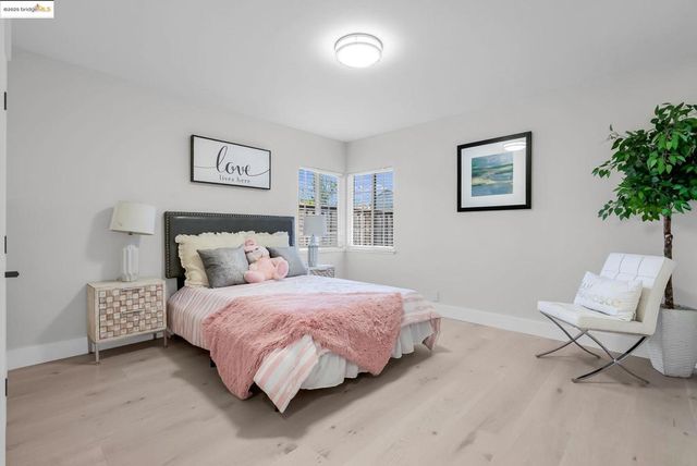 19790 Stanton Ave, Castro Valley, CA 94546