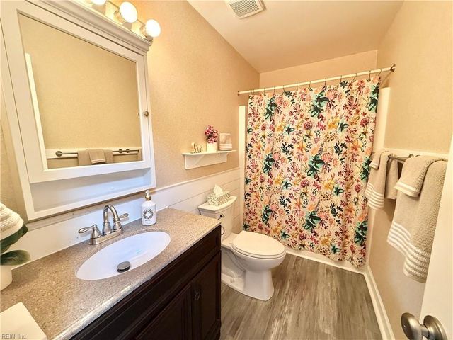 2502 Longleaf CT, Virginia Beach, VA 23454