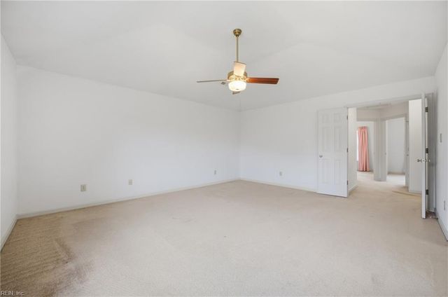 928 Fox Ridge TRL, Chesapeake, VA 23322