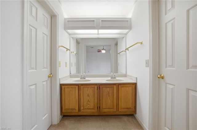 928 Fox Ridge TRL, Chesapeake, VA 23322