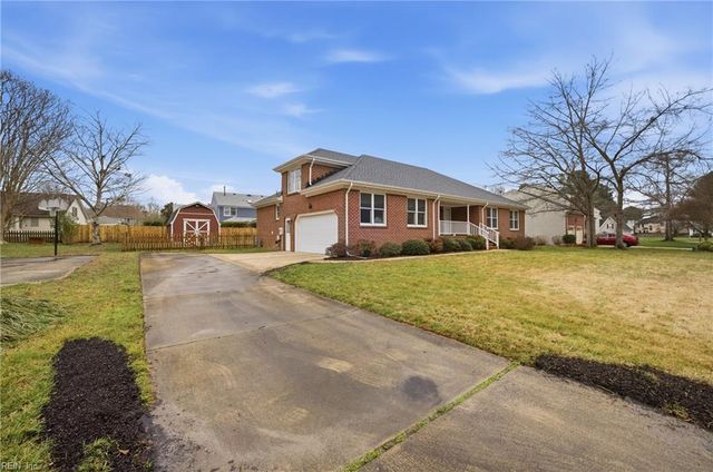 928 Fox Ridge TRL, Chesapeake, VA 23322