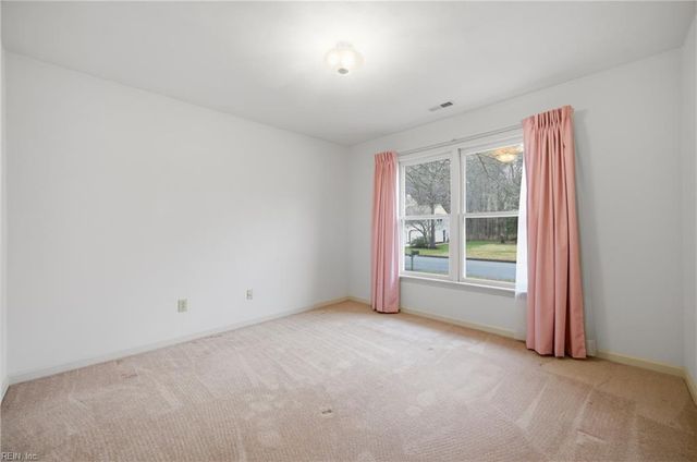 928 Fox Ridge TRL, Chesapeake, VA 23322