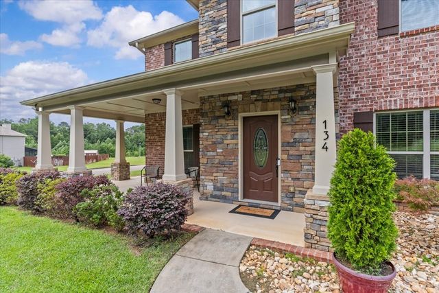 134 Halls Creek Lane, Dothan, AL 36301