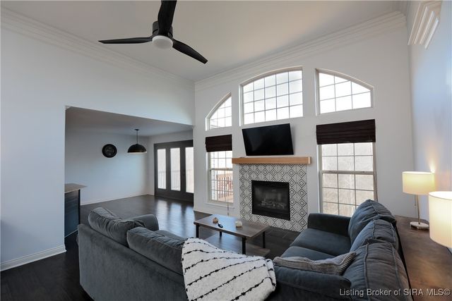 4012 Crestwood Drive, Floyds Knobs, IN 47119