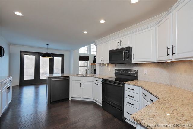 4012 Crestwood Drive, Floyds Knobs, IN 47119