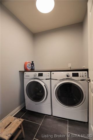 4012 Crestwood Drive, Floyds Knobs, IN 47119