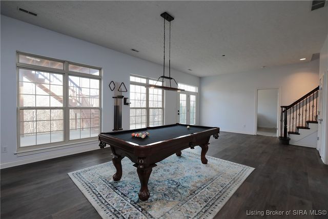 4012 Crestwood Drive, Floyds Knobs, IN 47119