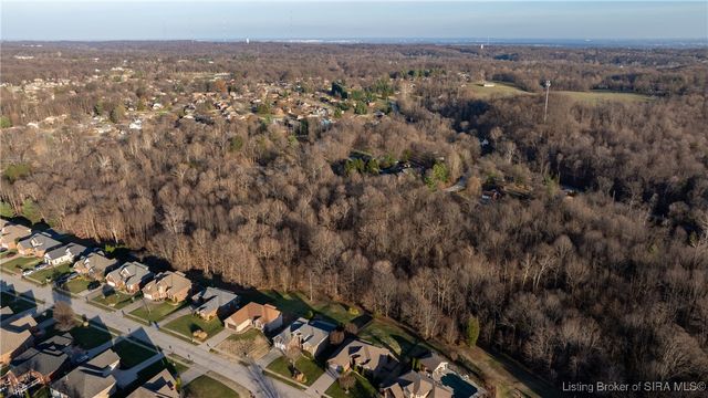 4012 Crestwood Drive, Floyds Knobs, IN 47119