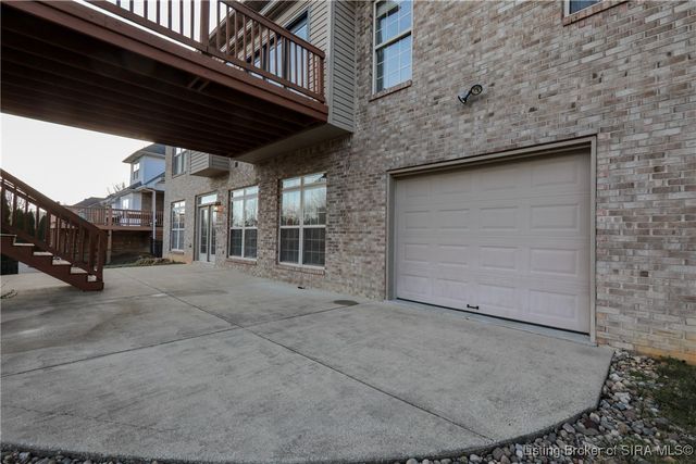 4012 Crestwood Drive, Floyds Knobs, IN 47119