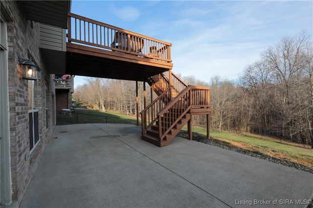 4012 Crestwood Drive, Floyds Knobs, IN 47119