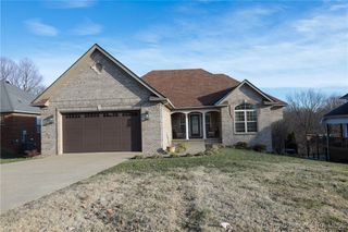 4012 Crestwood Drive, Floyds Knobs, IN 47119