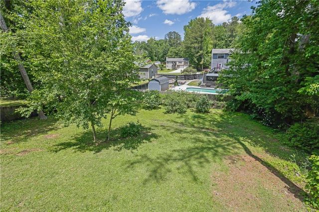 2673 Deerfield SW Circle, Marietta, GA 30064