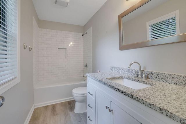 2673 Deerfield SW Circle, Marietta, GA 30064