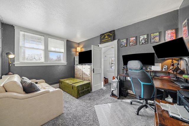 2605 Mishawaka Street, South Bend, IN 46615