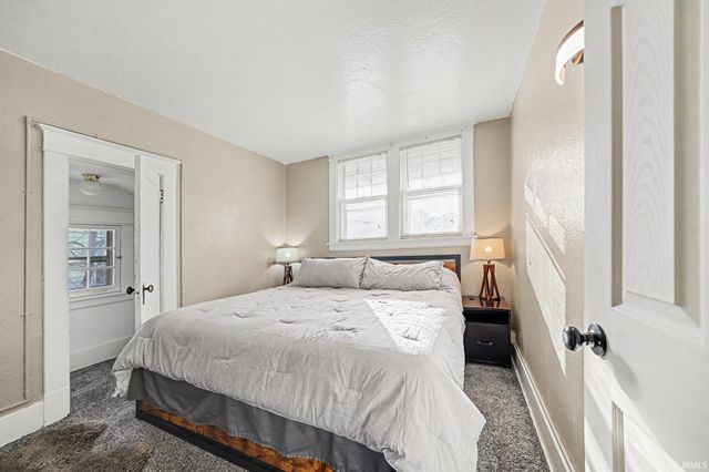 2605 Mishawaka Street, South Bend, IN 46615