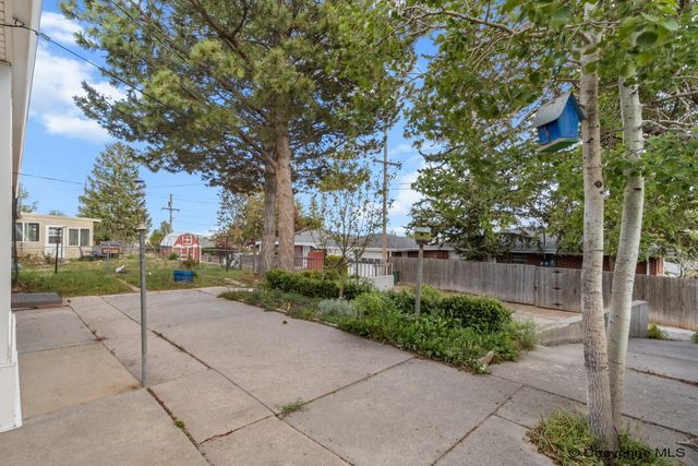 3235 FIR DR, Cheyenne, WY 82001