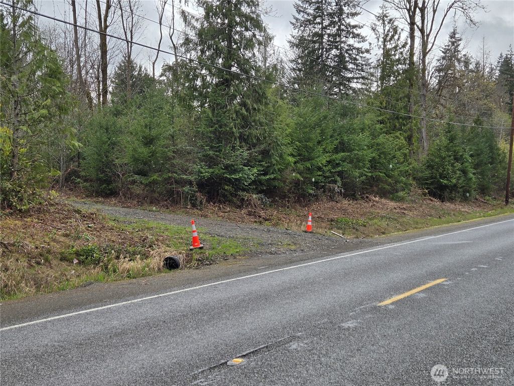 1801 E Crestview Drive, Shelton, WA 98584