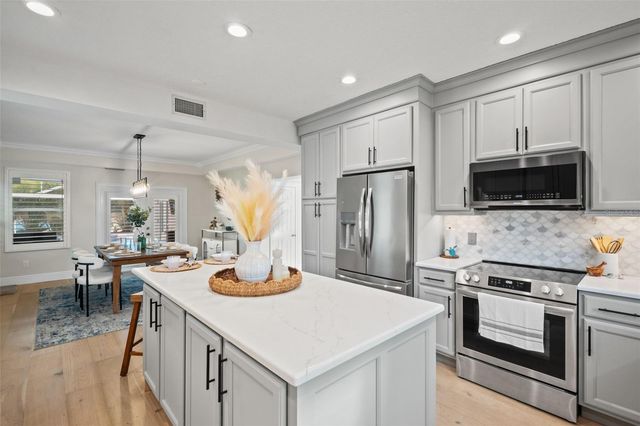 536 BAYWOOD DRIVE N, Dunedin, FL 34698